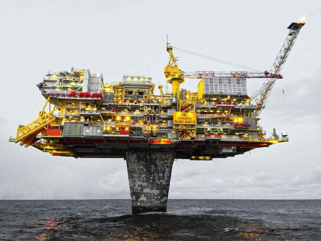 Offshore oil rig