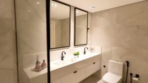 Modern luxurious Travertine Bathroom Design
